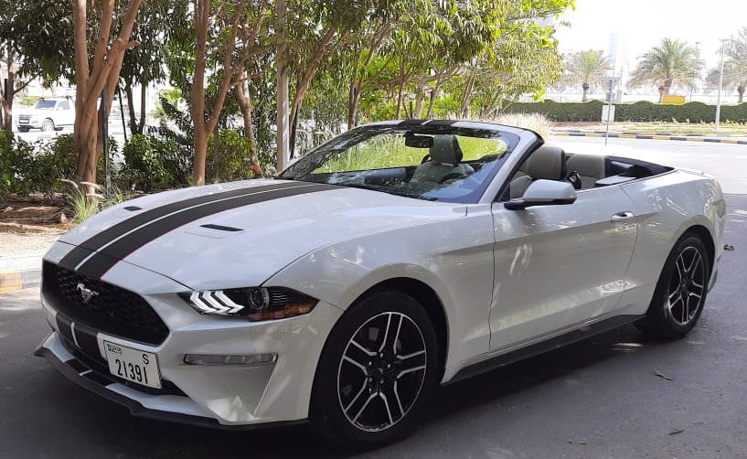 Ford Mustang Convertible WHITE 2020 location dubaï