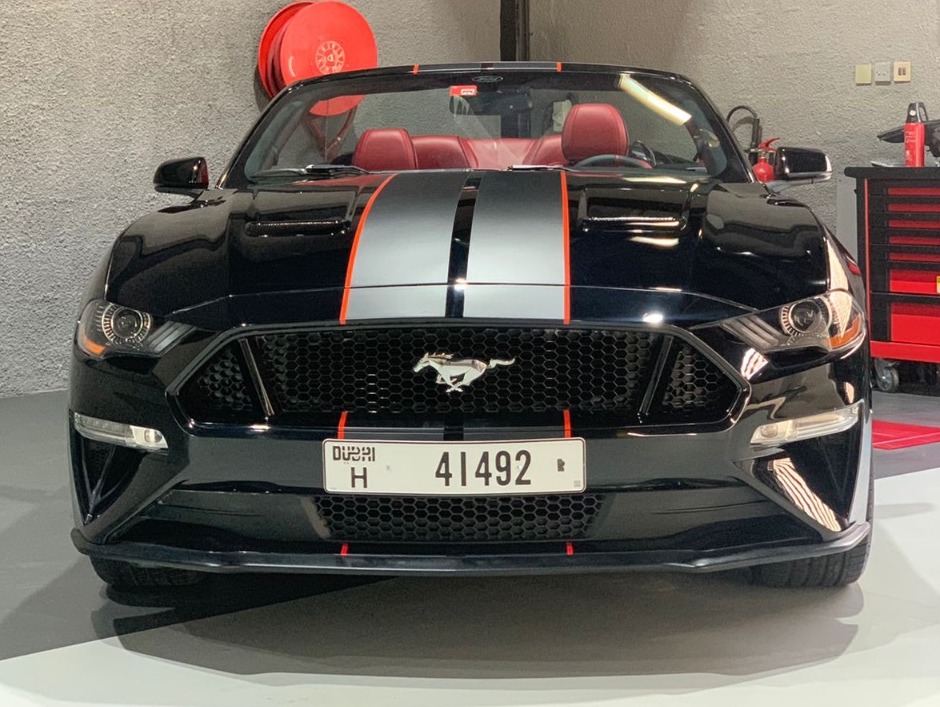 Ford Mustang Eco Boost BLACK 2019 location dubaï
