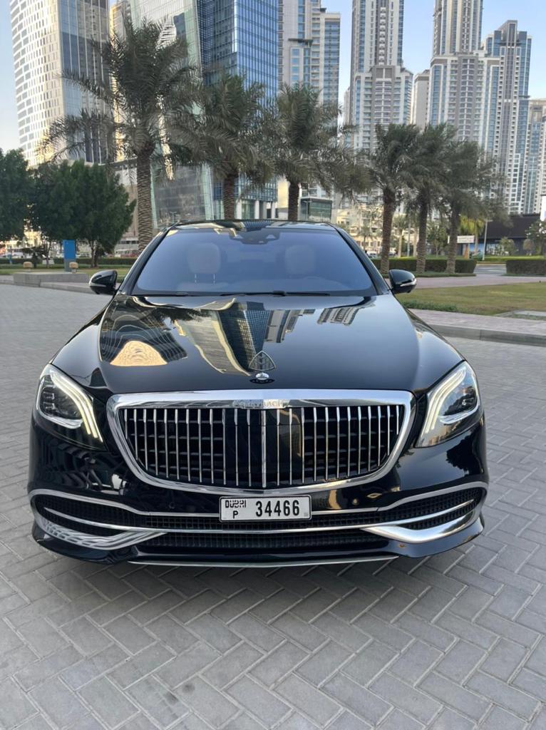 Mercedes Maybach S560 BLACK 2020 location dubaï