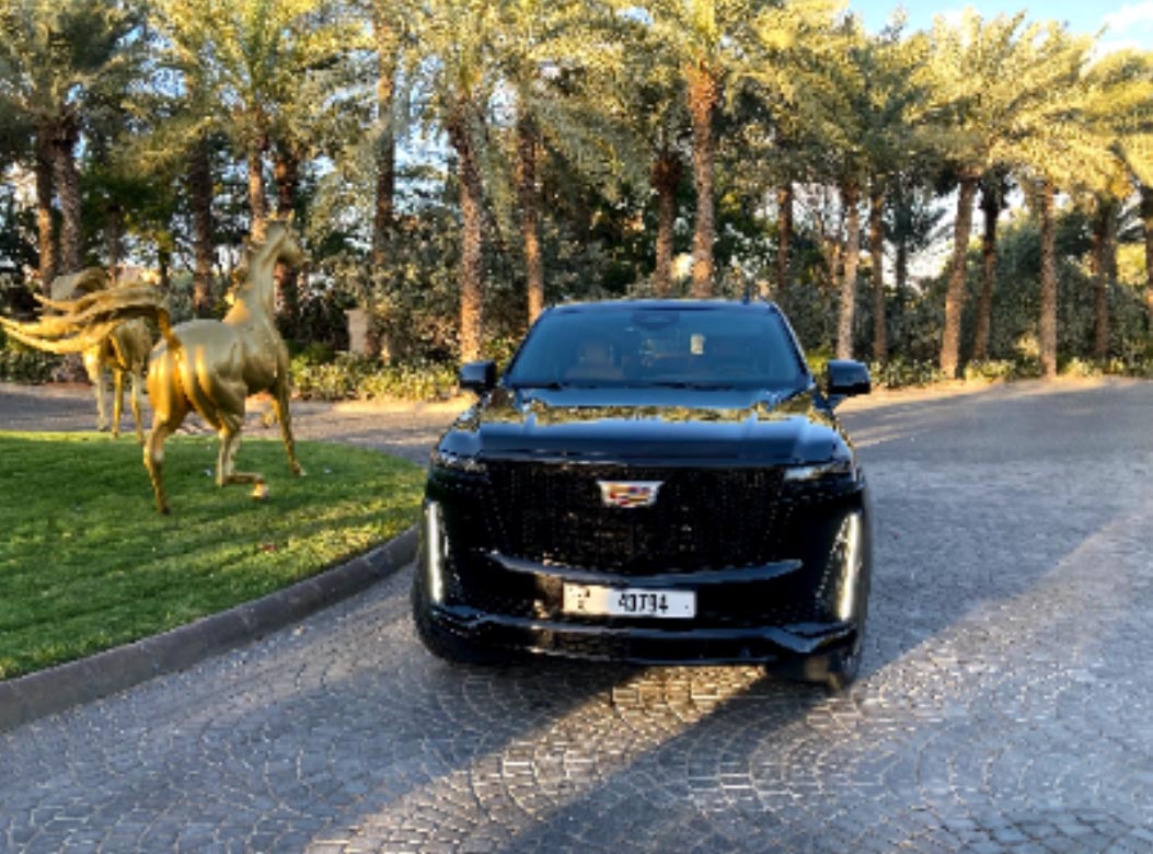Cadillac Escalade BLACK 2022 аренда дубай
