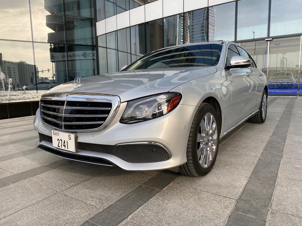 MERCEDES E300  GREY 2018 location dubaï