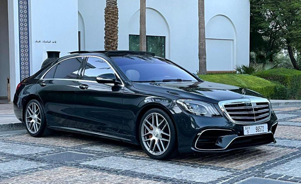 louer Mercedes S550  2017 à Dubaï