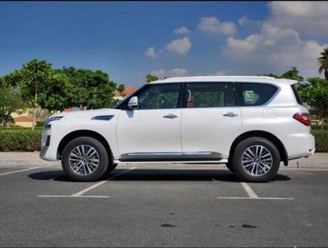 арендовать Nissan Patrol Platinum WHITE 2020 в Дубае