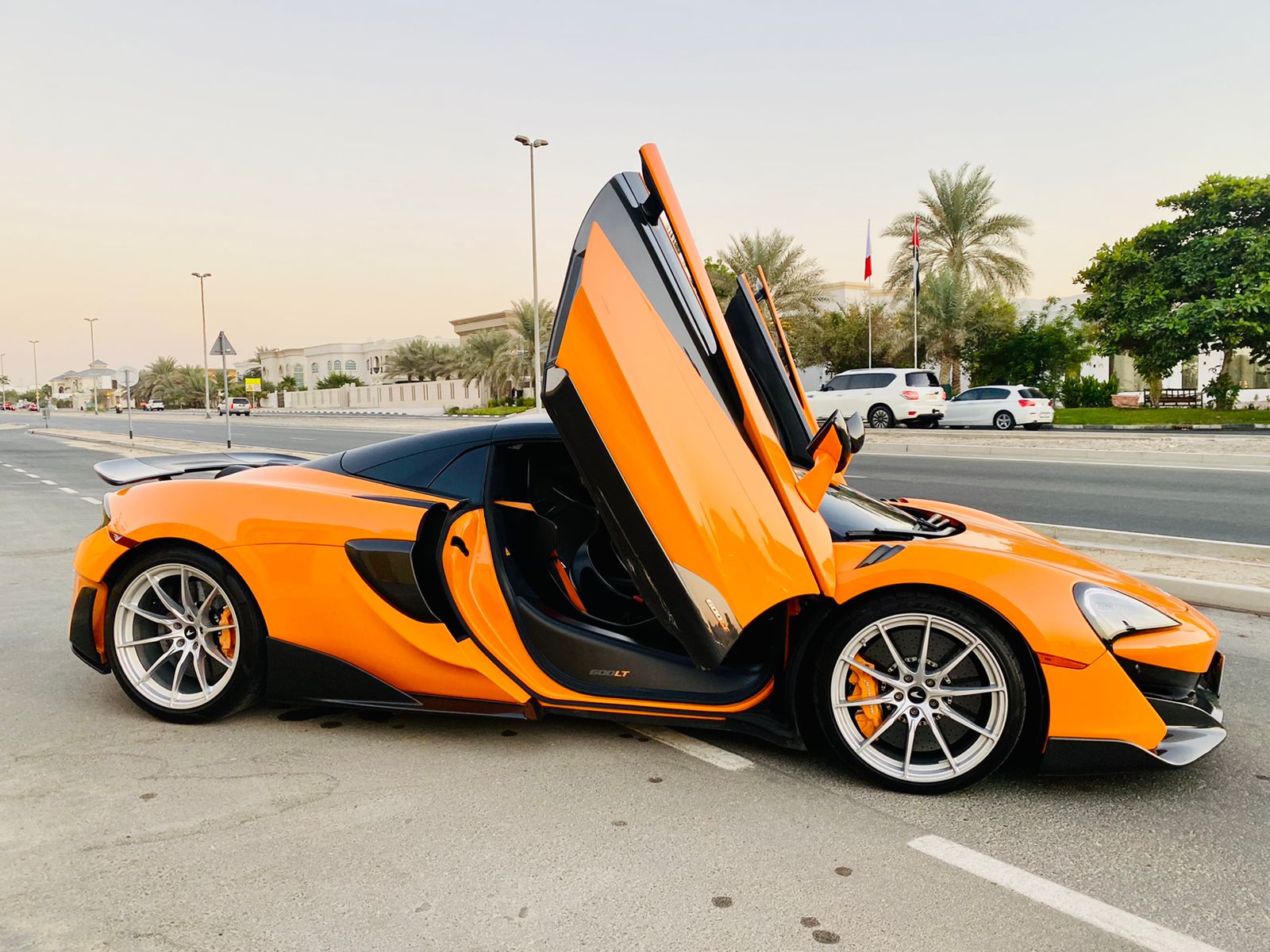استئجار ??????? ?? ?? 600 ?????????  2021 فى دبي