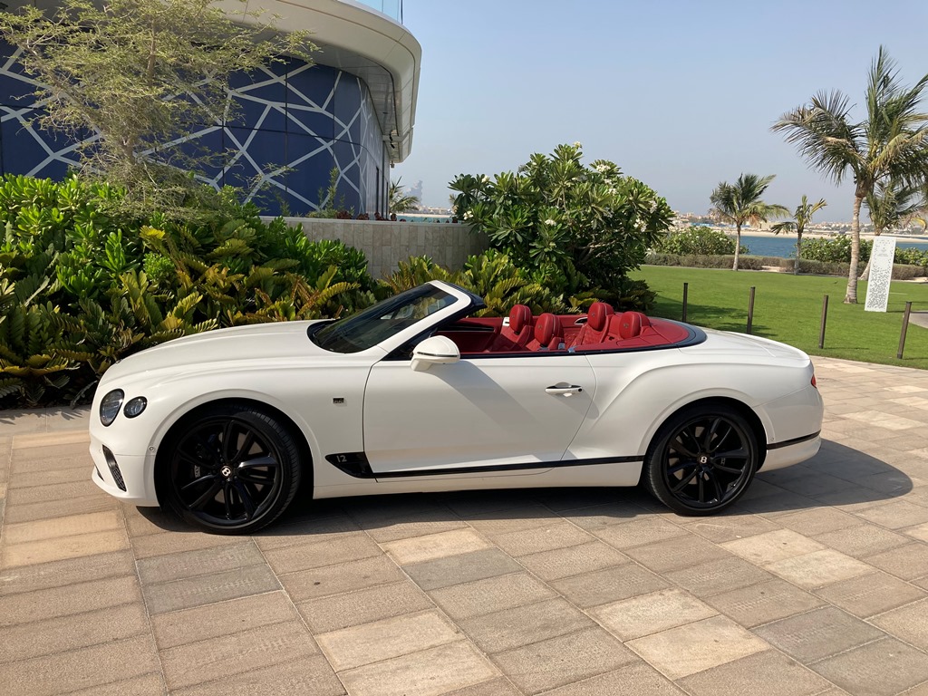 арендовать Bentley GTC WHITE 2019 в Дубае
