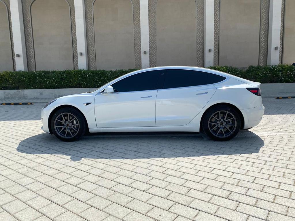 استئجار Tesla Model 3 ????  2021 فى دبي