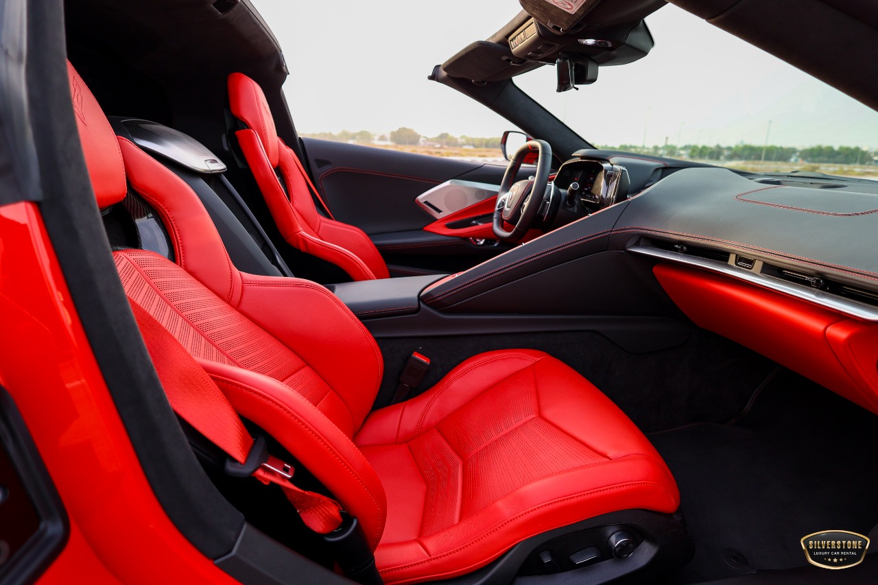 louer Chevrolet Corvette C8 Stingray Convertible RED 2022 à Dubaï