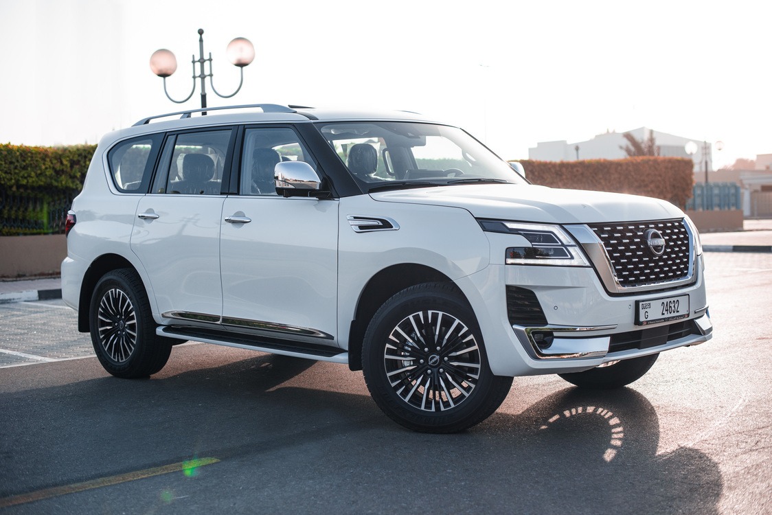 louer Nissan Patrol WHITE 2022 à Dubaï