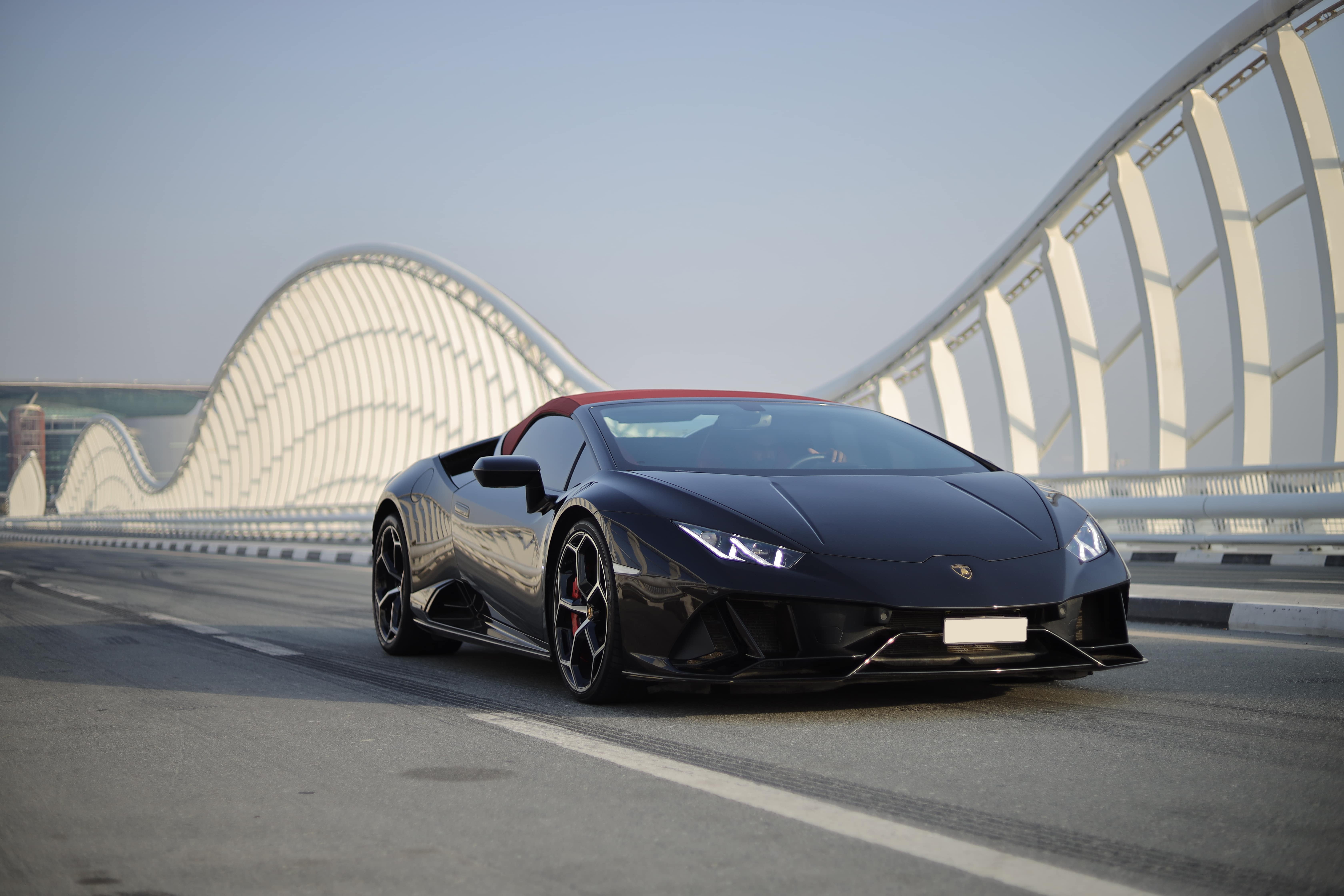 louer Lamborghini Huracan EVO Spyder BLACK 2023 à Dubaï