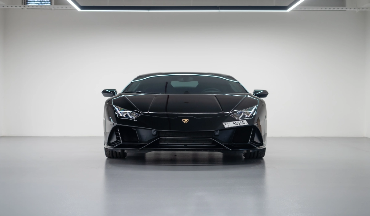 louer Lamborghini Huracan EVO BLACK 2022 à Dubaï