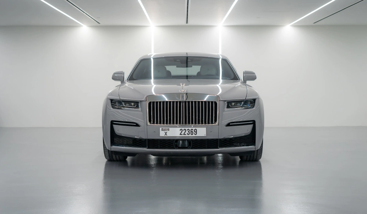 louer Rolls-Royce Ghost BEIGE 2022 à Dubaï