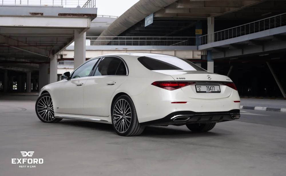 louer Rent Mercedes S500 WHITE 2022 à Dubaï