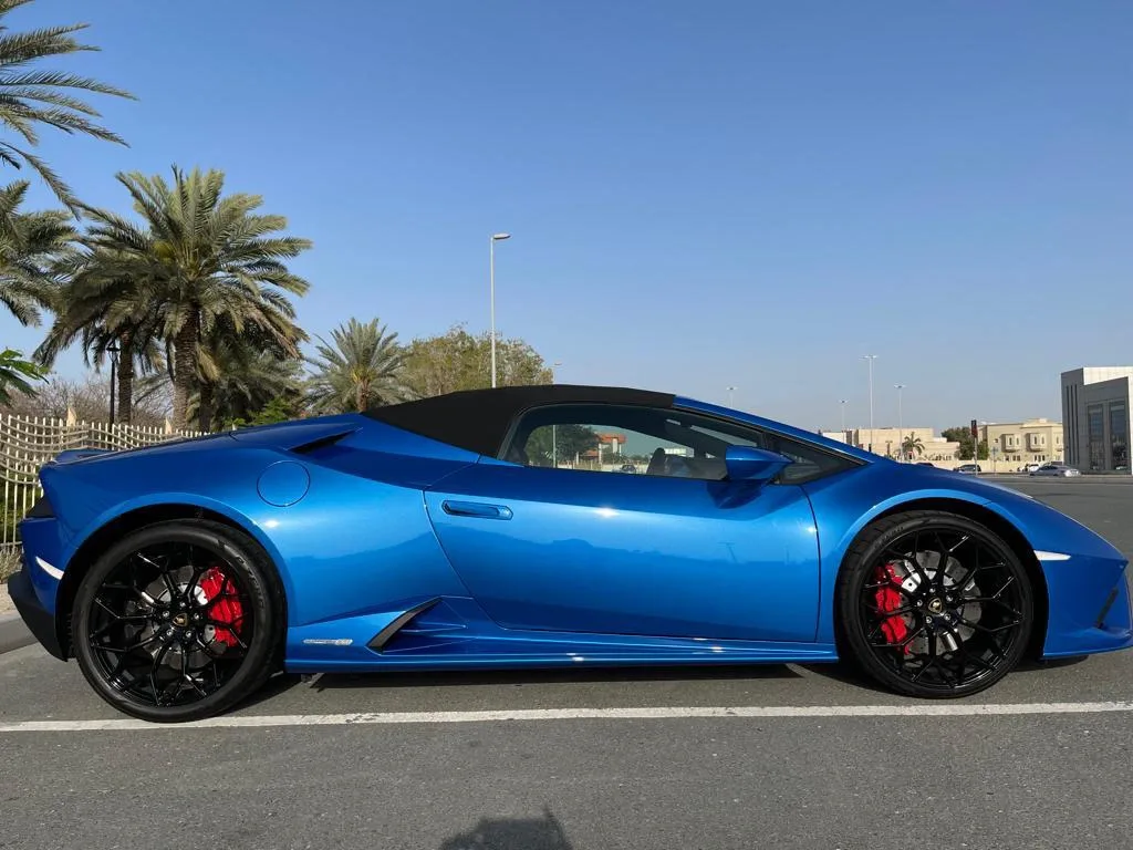 louer Lamborghini Huracan   2022 à Dubaï