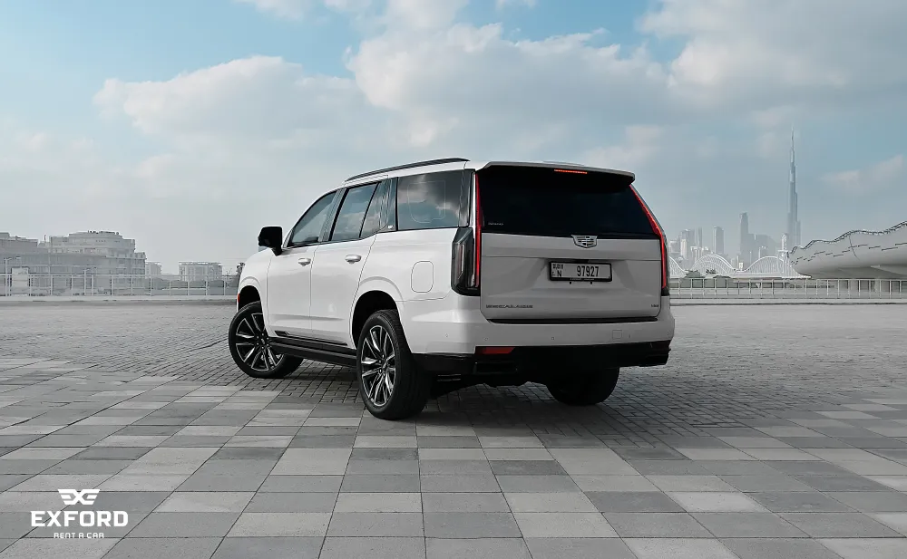 louer Cadillac Escalade WHITE 2022 à Dubaï