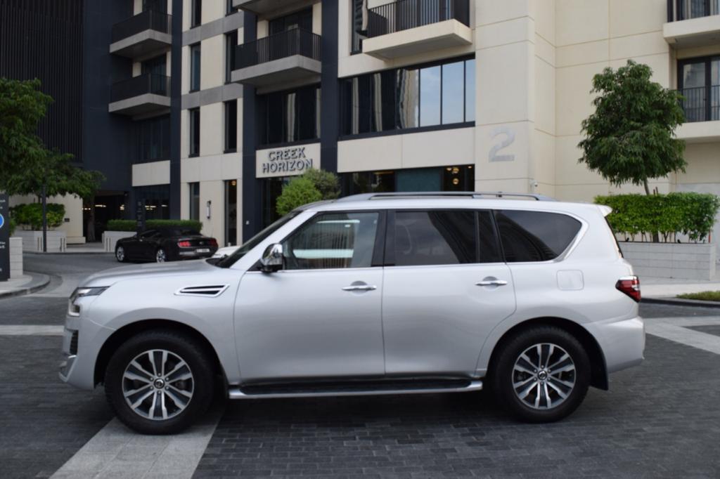 louer Nissan Patrol Platinium  2021 à Dubaï