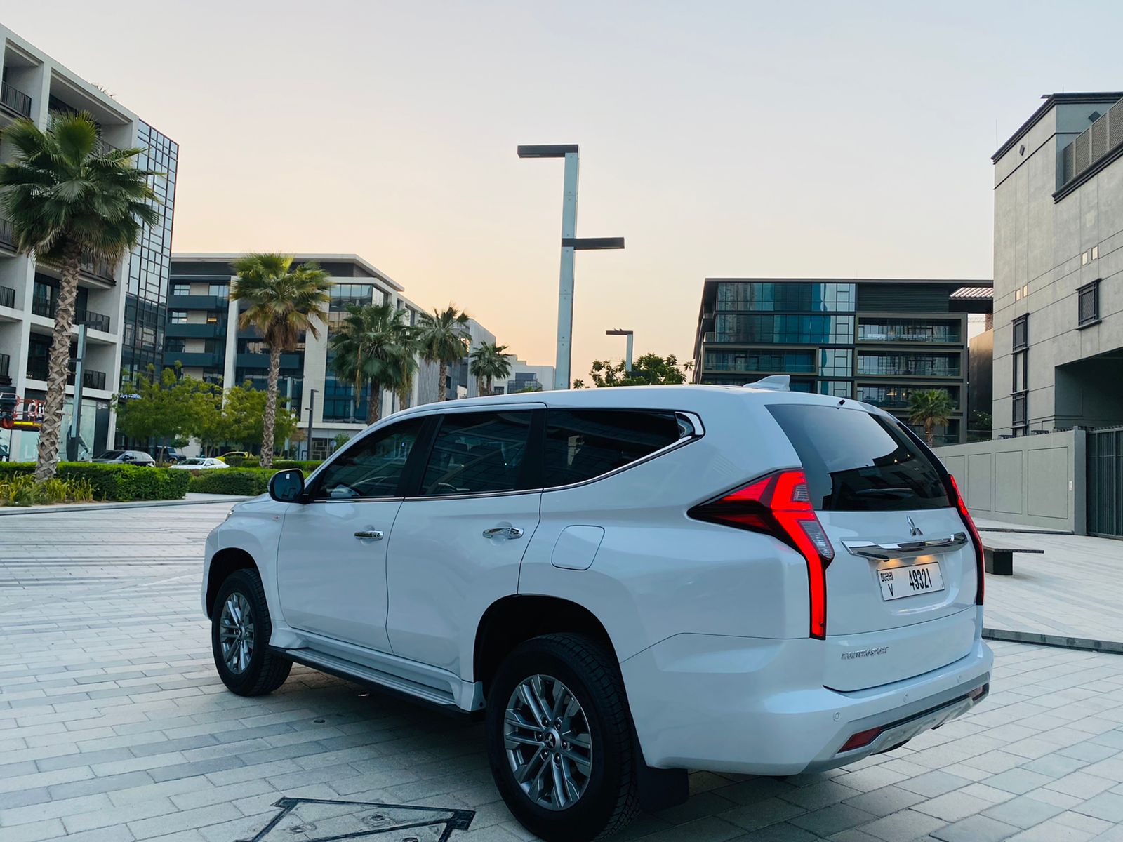 louer Mitsubishi Montero Sport  WHITE 2021 à Dubaï