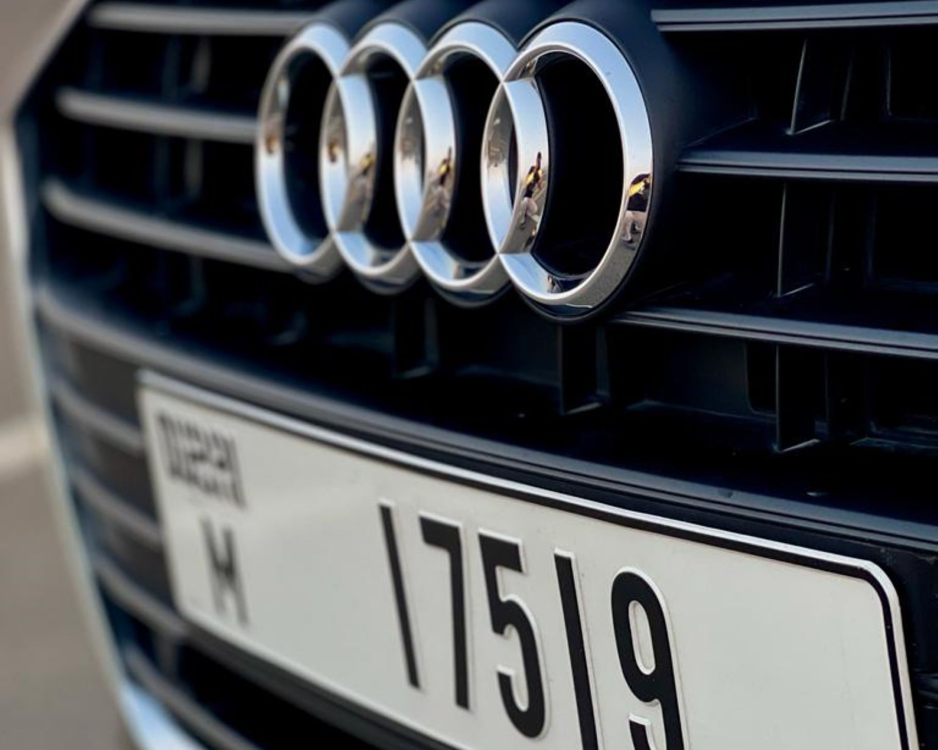 louer Audi A6  BLACK 2021 à Dubaï