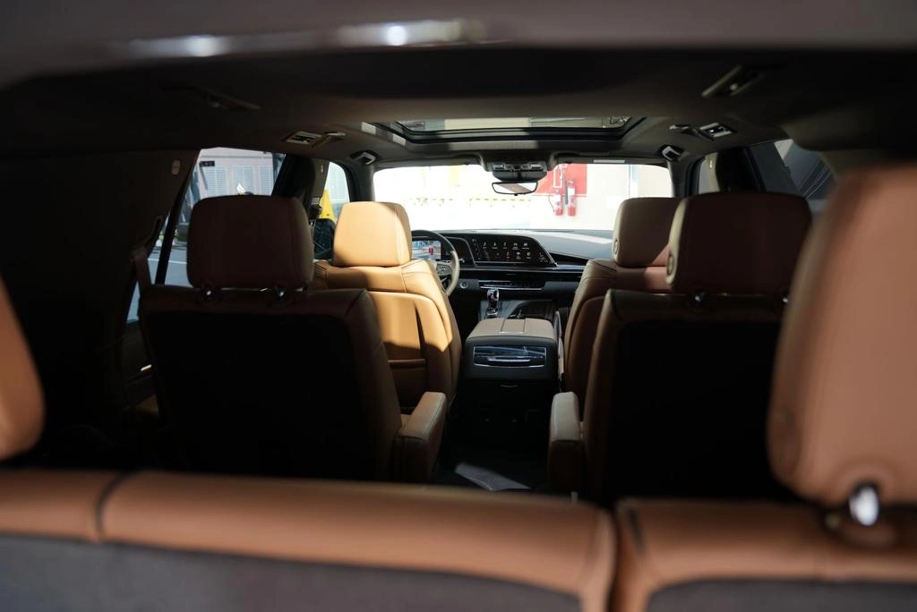 арендовать Cadillac Escalade VIP BLACK 2023 в Дубае