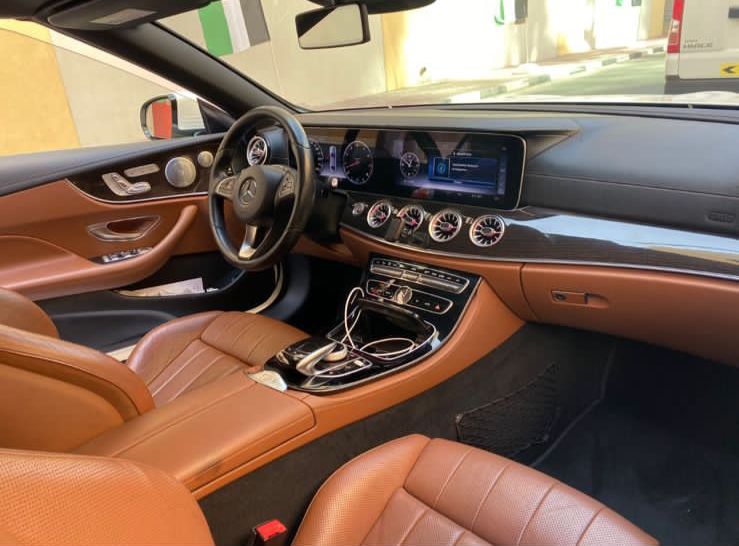 louer Mercedes-Benz E400 convertible  WHITE 2019 à Dubaï