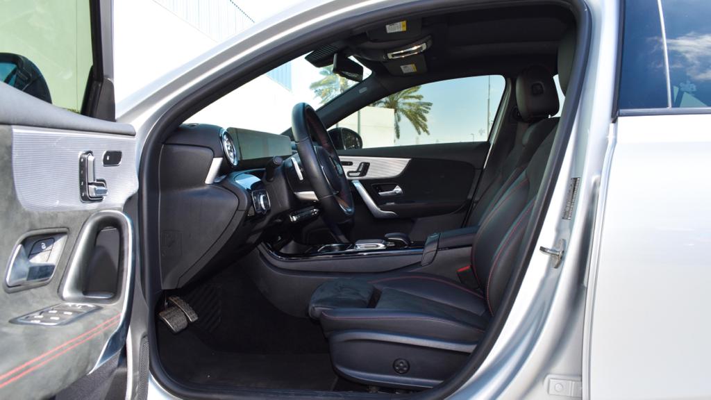 louer Mercedes Benz A220  2020 à Dubaï