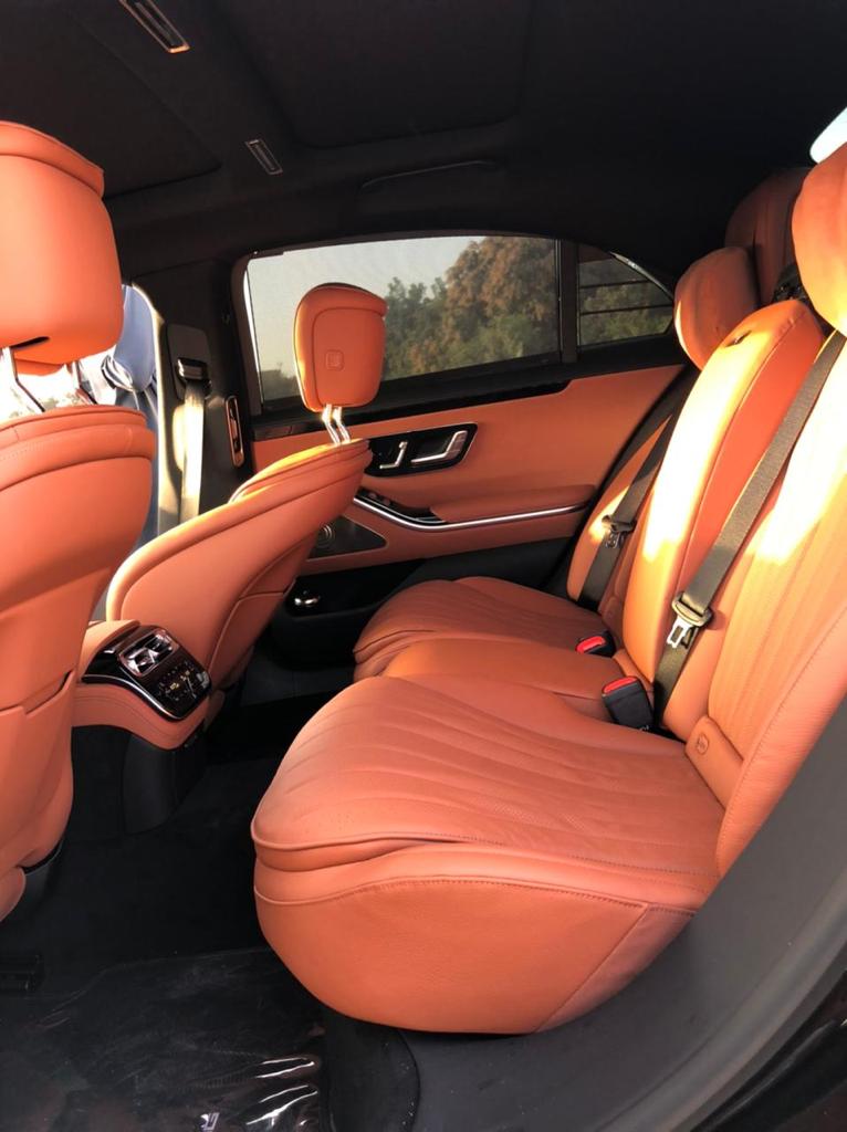 louer MERCEDES S560  - S CLASS BLACK 2023 à Dubaï