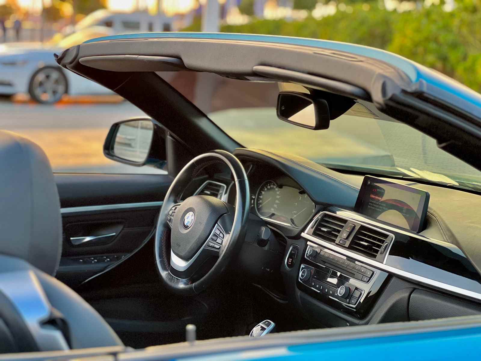 louer BMW 420i Convertible BLUE 2019 à Dubaï