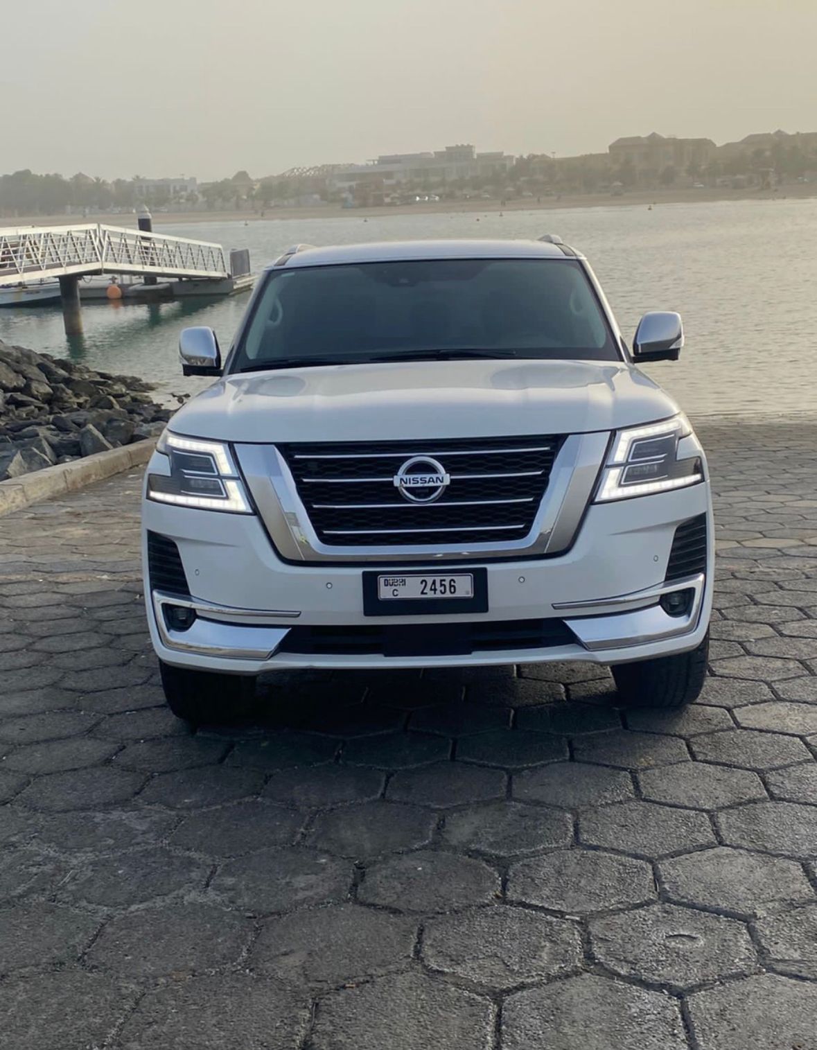 louer NISSAN PATROL WHITE 2021 à Dubaï