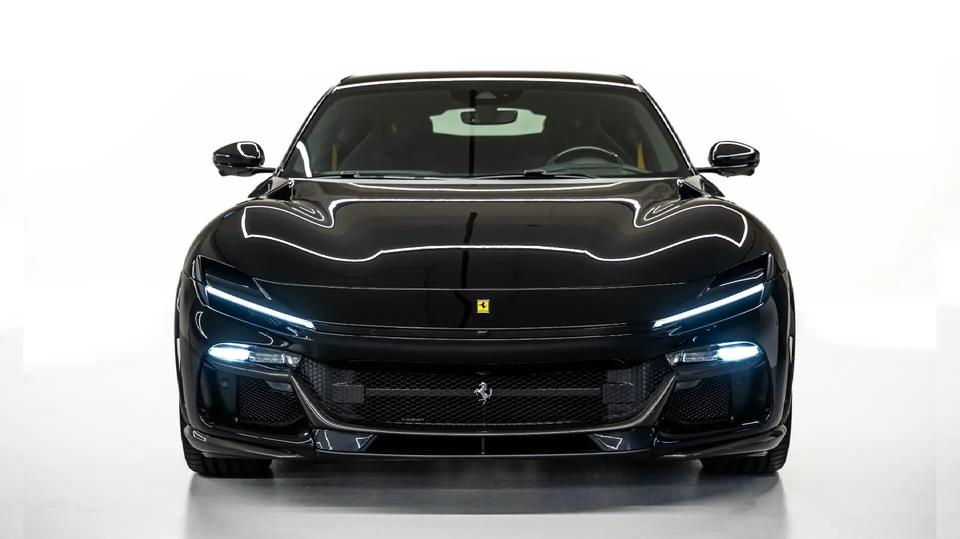 louer Ferrari Purosangue V12 YM  2022 à Dubaï