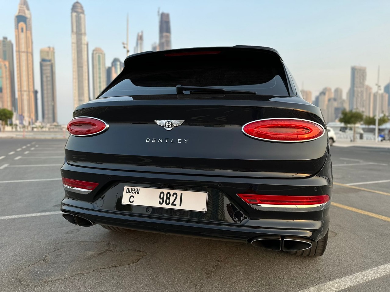 арендовать Bentley Bentayga Black Edition  2023 в Дубае