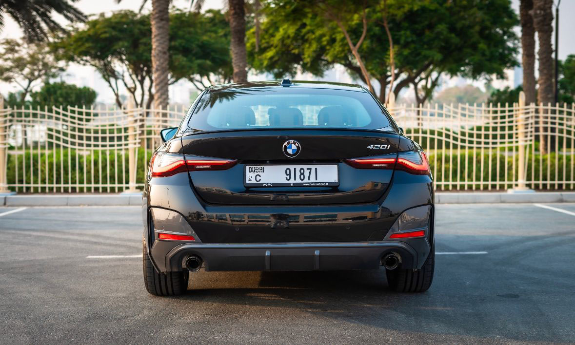 louer BMW 420 Black  2023 à Dubaï