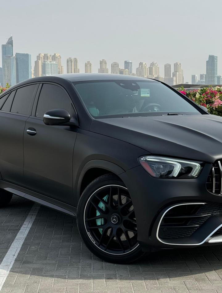 louer Mercedes GLE 53 AMG Coupe Deep Black  2023 à Dubaï