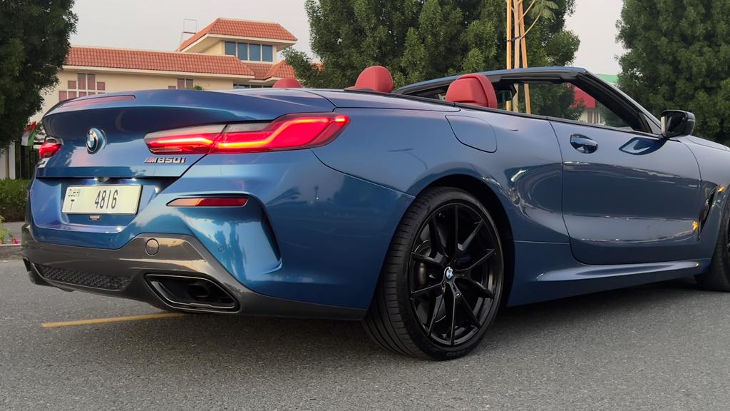 louer BMW M850i Convertible  2023 à Dubaï