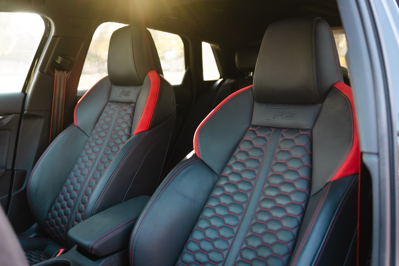 louer AUDI RS3 Black  2023 à Dubaï
