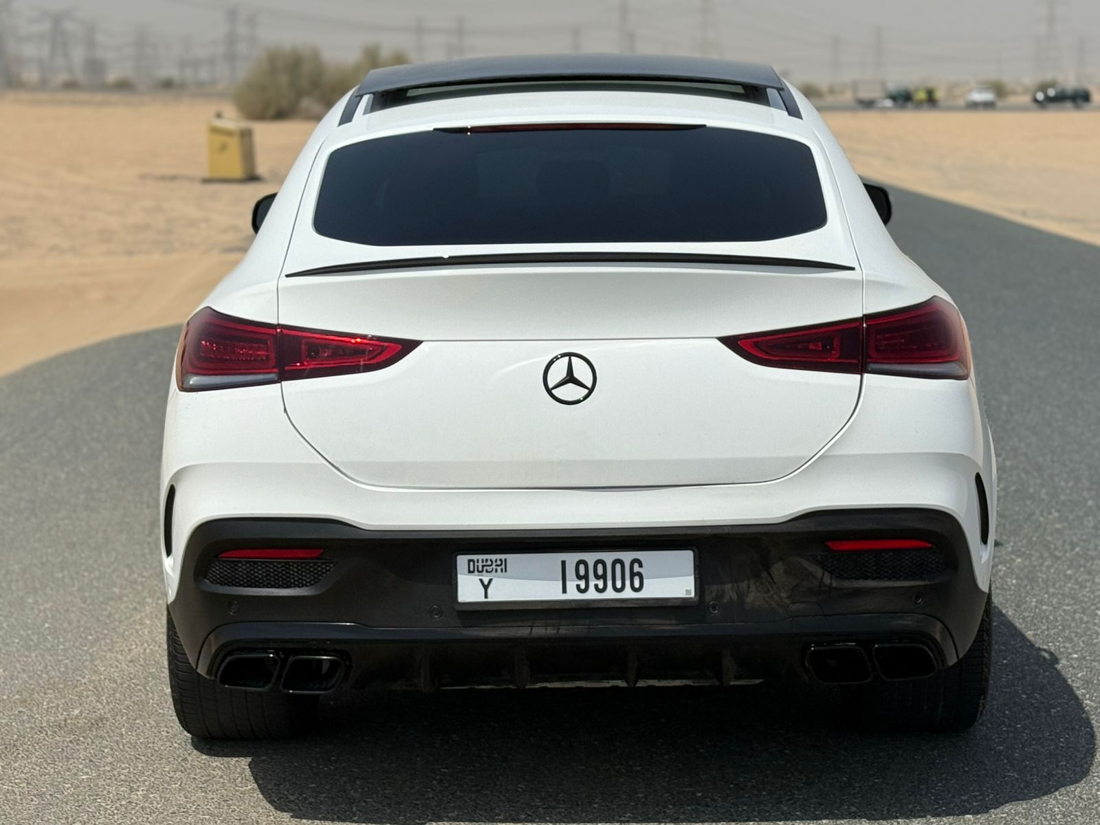 louer  Mercedes Benz AMG GLE 53 Coupe White  2023 à Dubaï