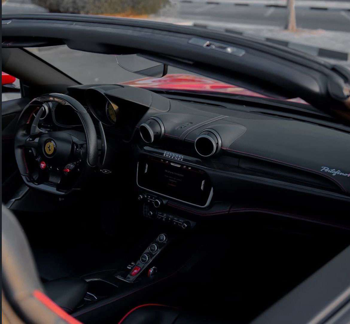 louer FERRARI PORTOFINO M RED  2024 à Dubaï