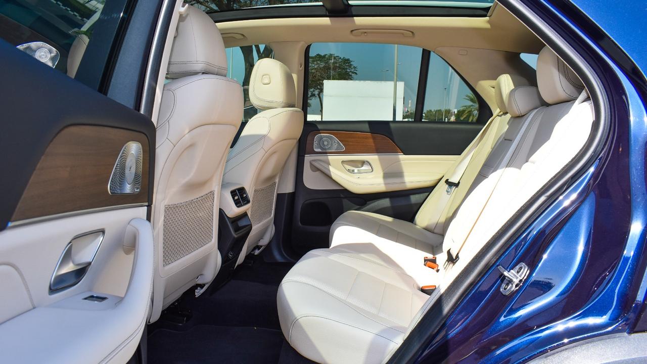 louer Mercedes GLE 350 BLUE  2023 à Dubaï