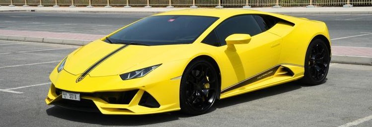 louer Lamborghini Huracan Evo Coupe Yellow Without Deposit  2022 à Dubaï
