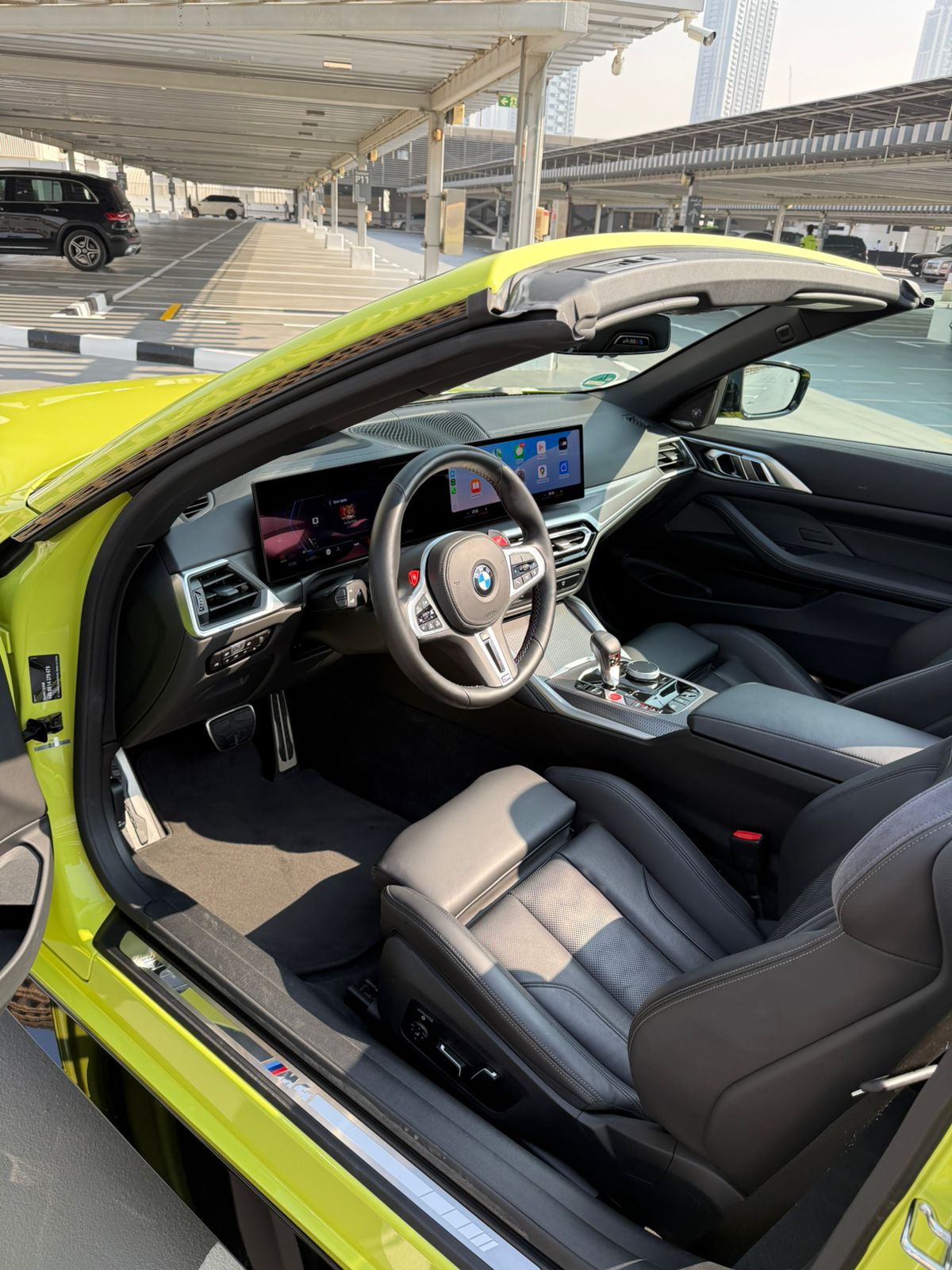louer BMW M4 Competition Yellow No Deposit1  2025 à Dubaï