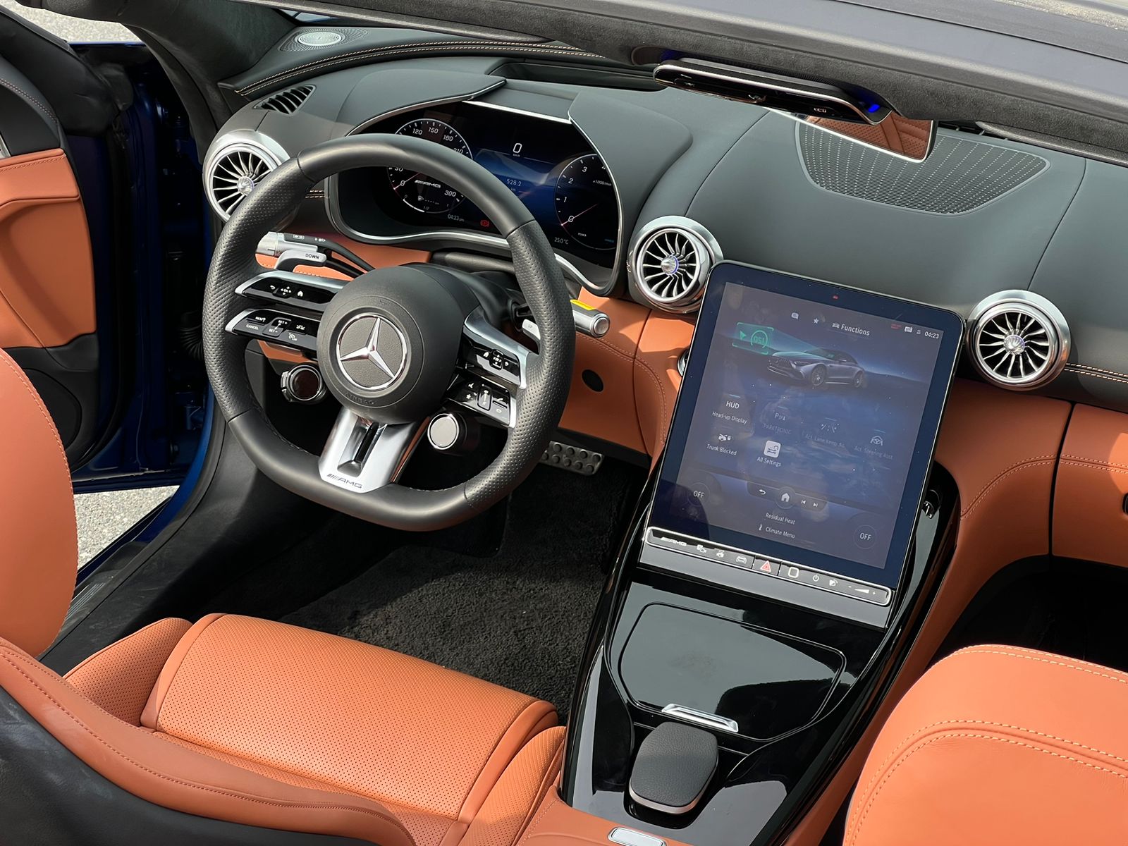 louer Mercedes Benz SL43 AMG Blue  2023 à Dubaï