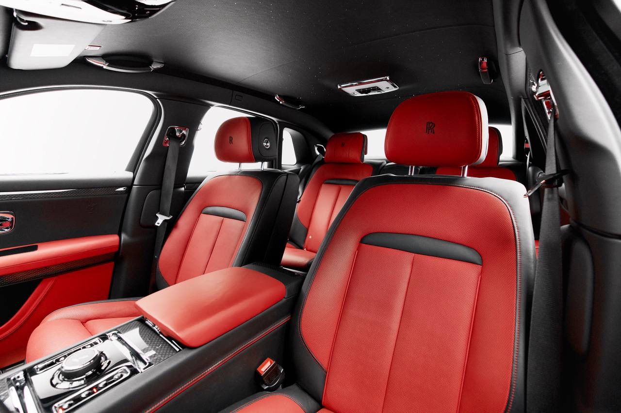 арендовать Rolls-Royce Ghost Black without Deposit  2024 в Дубае