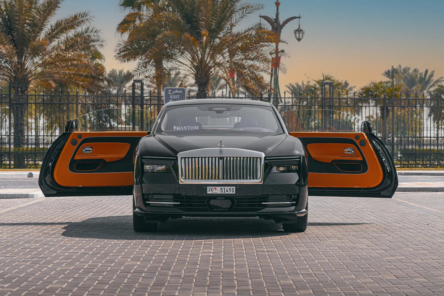 louer Rolls Royce Spectre Electric Black Without Deposit  2025 à Dubaï