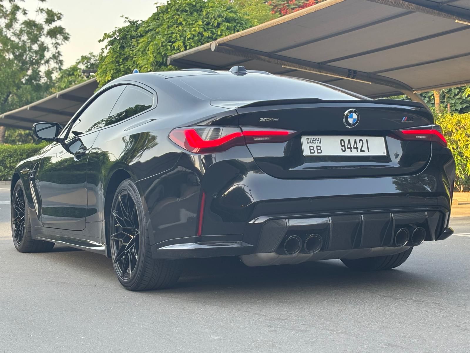 louer Bmw M4 Competition Black Best price  2024 à Dubaï
