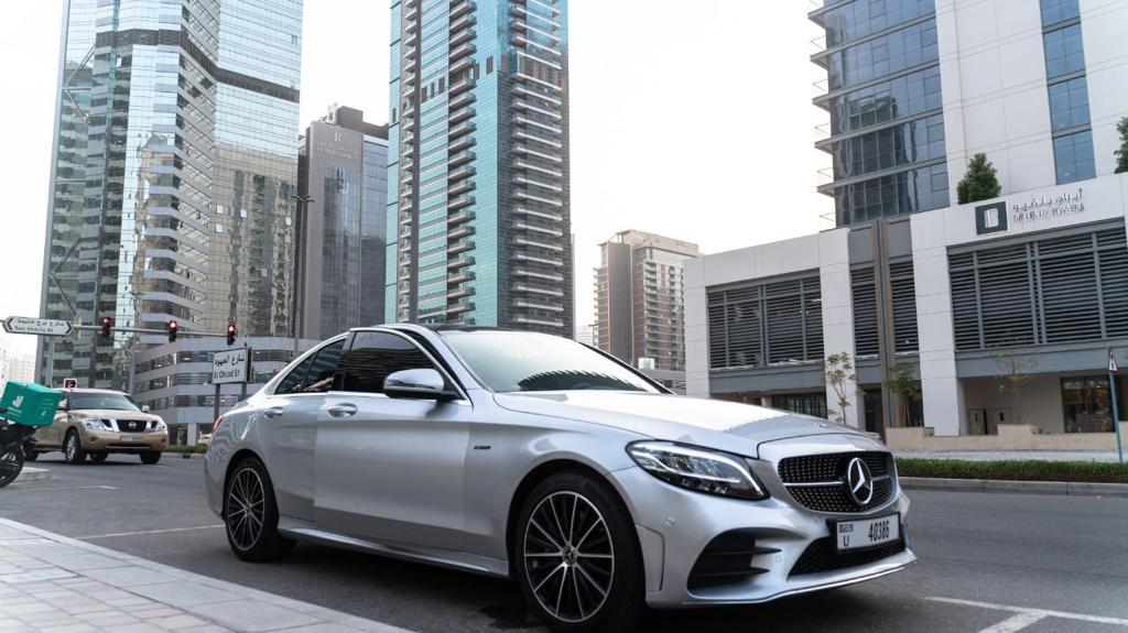 Mercedes Benz C 300 2020 BEIGE 2020 location dubaï