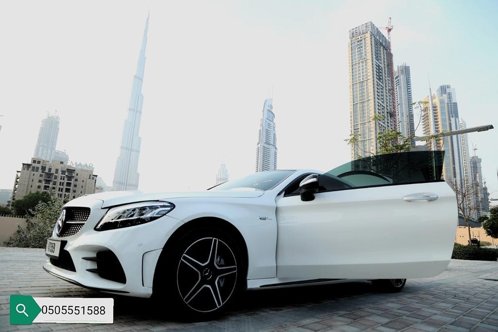 Mercedes Benz C43 2020 WHITE 2020 location dubaï