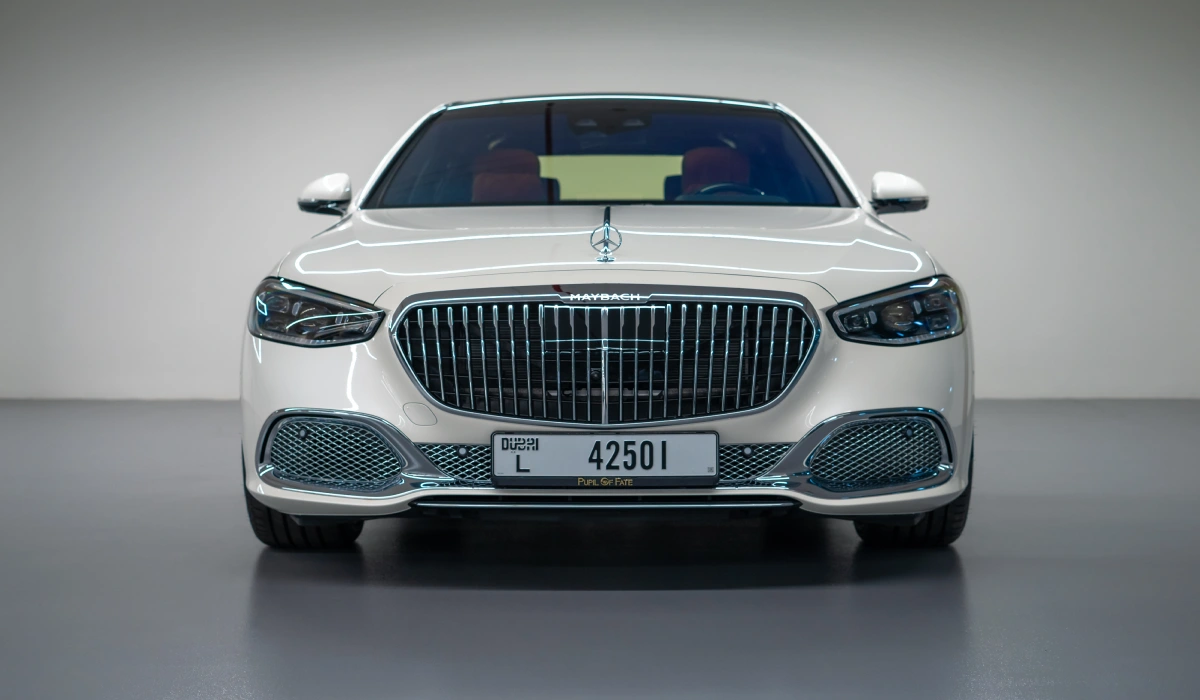 louer Mercedes Maybach S680 WHITE 2023 à Dubaï