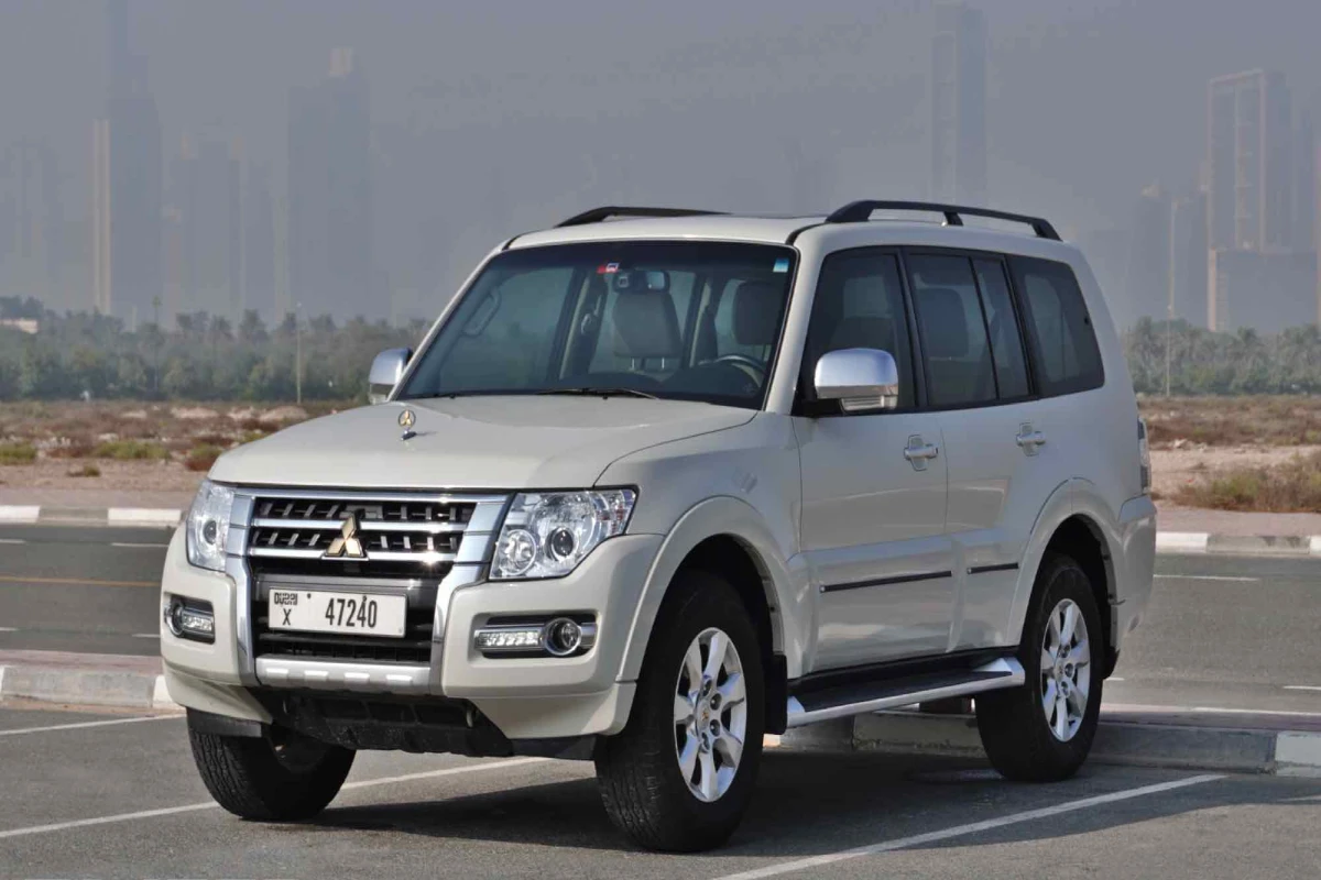 Mitsubishi Pajero WHITE 2021 аренда дубай